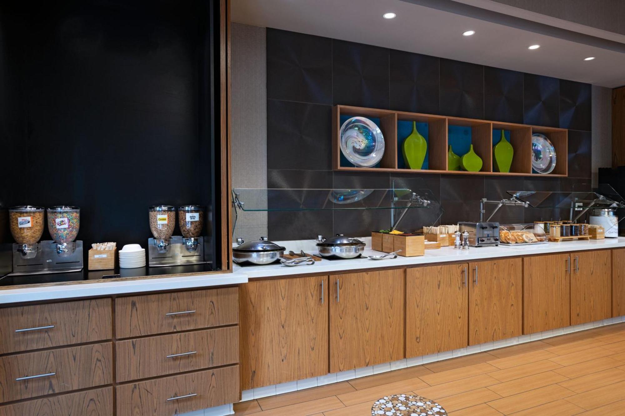 Springhill By Marriott Maingate Hotel
