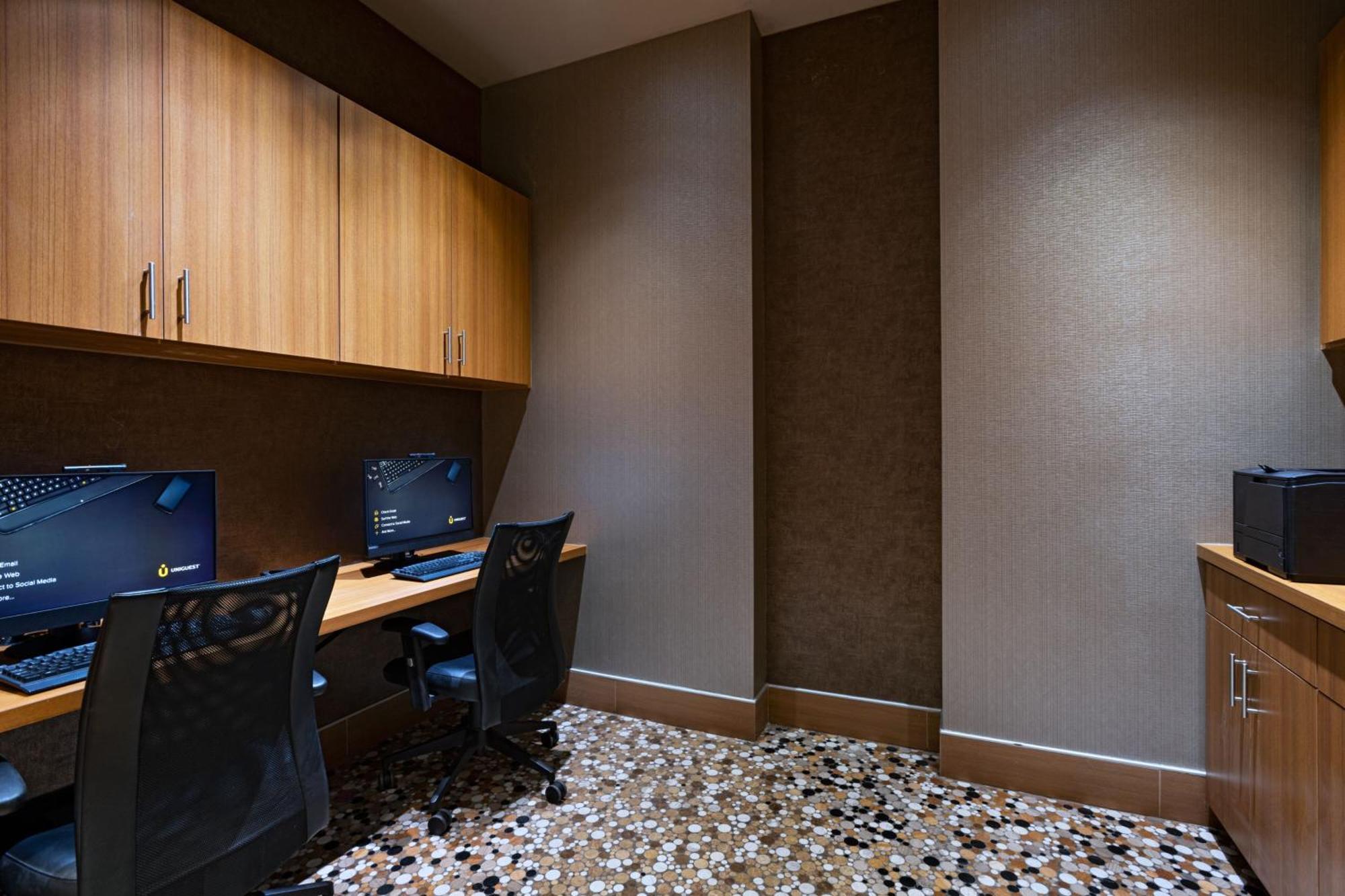 Hotel Springhill By Marriott Maingate 3*